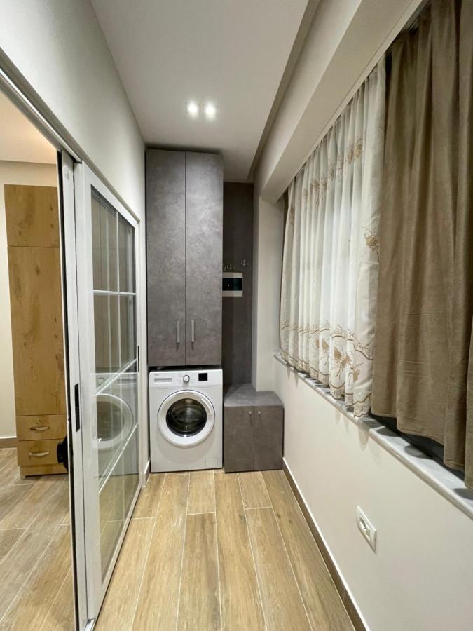 Modern 1 Bedroom City Apartment Tirana Exterior photo